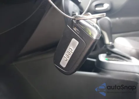 2019 Jeep Renegade Sport 4X4 из США, поврежденный, VIN ZACNJBAB7KPJ78027